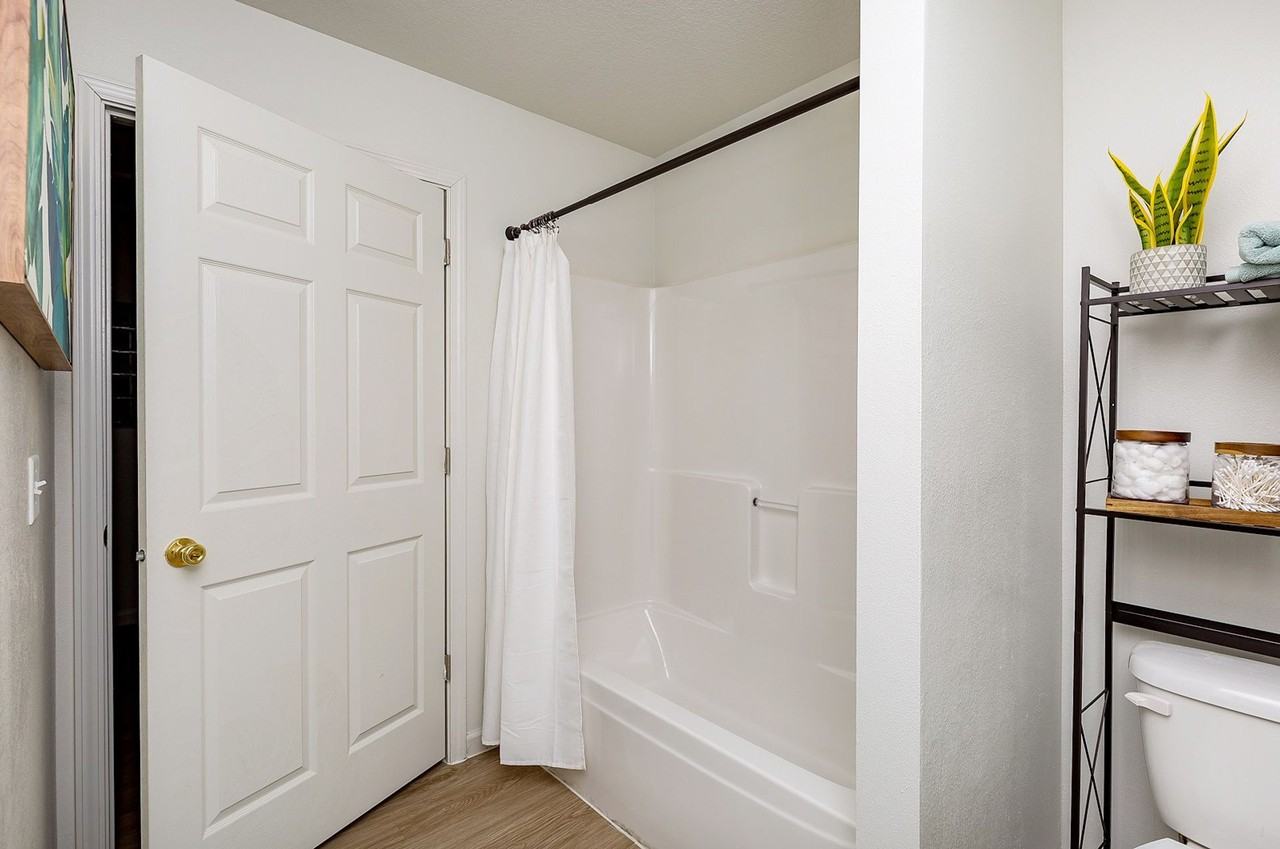 Twin Eagles East - Photo 7 of 9