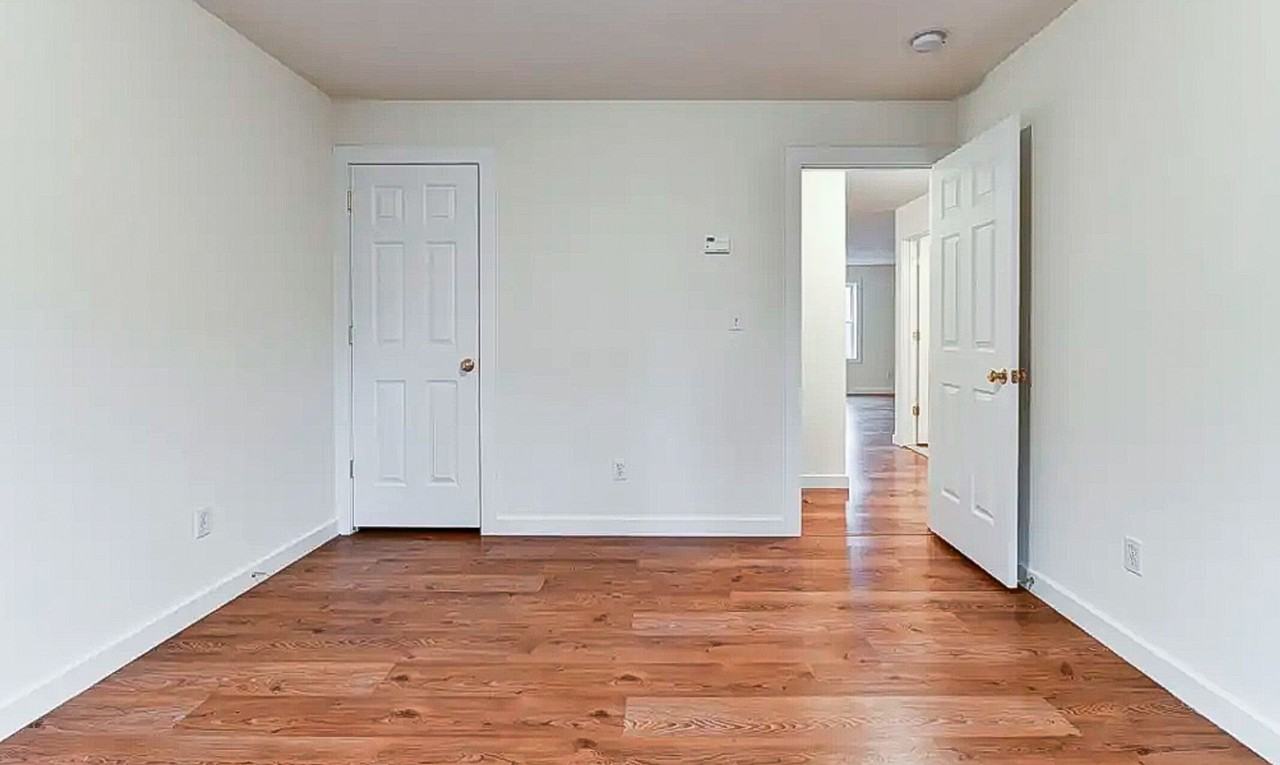 349 Braeside Ave - Photo 5 of 14