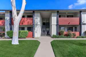 featured image of 945 Hollister St