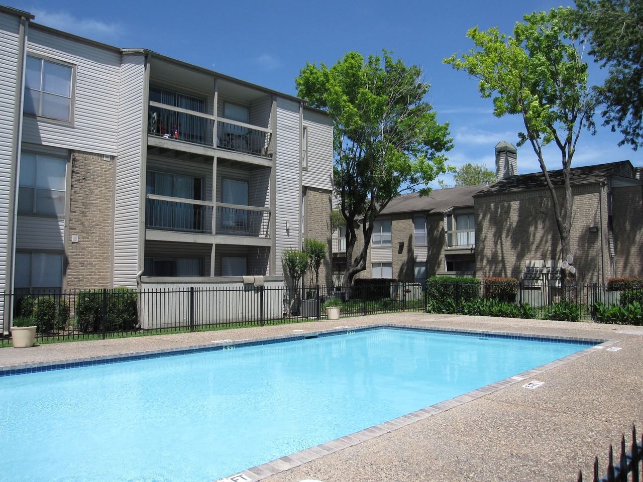 Pagewood Place Apartments - Photo 6 of 11