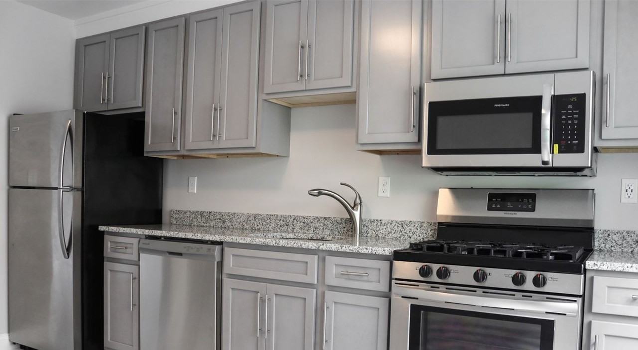 3 Bedford LLC - Photo 3 of 44