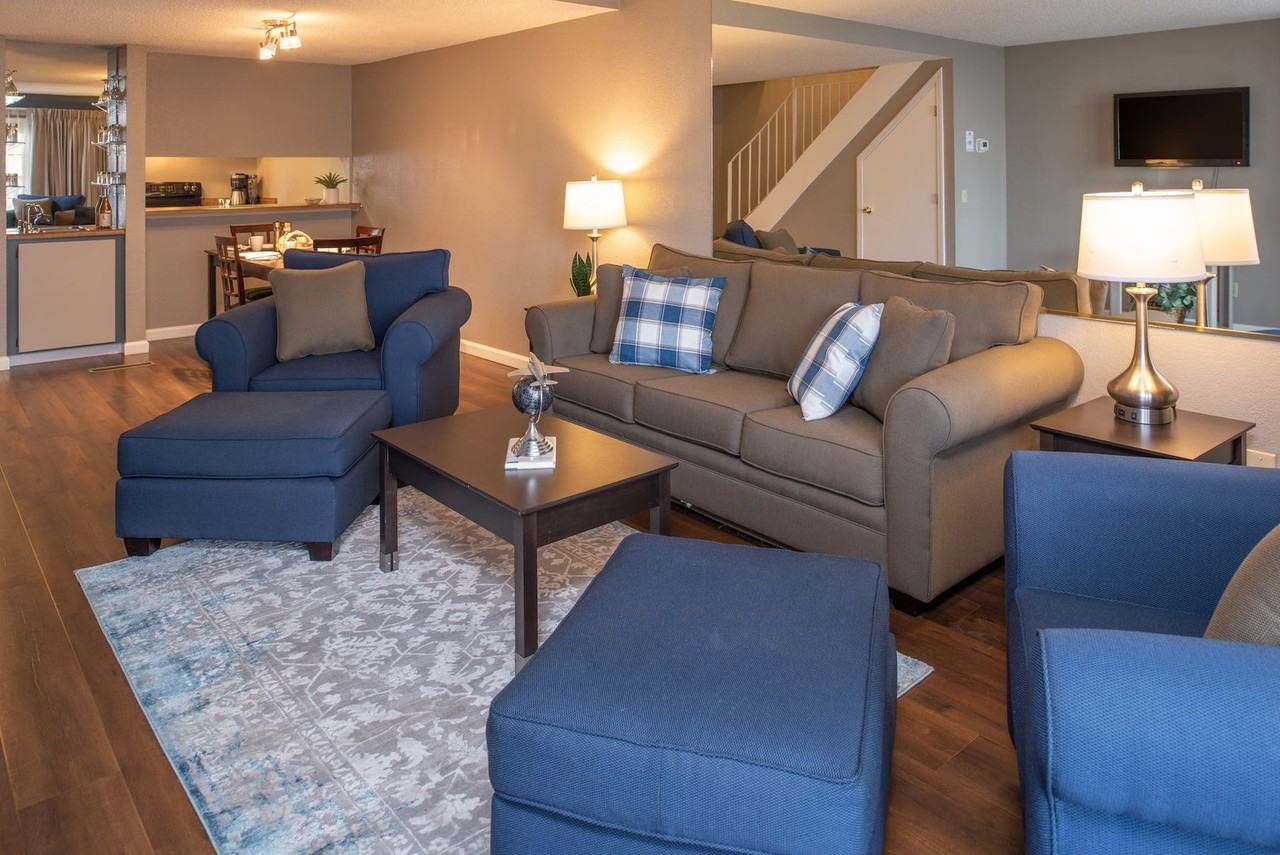 Victorian Villas Apartments - Photo 2 of 27