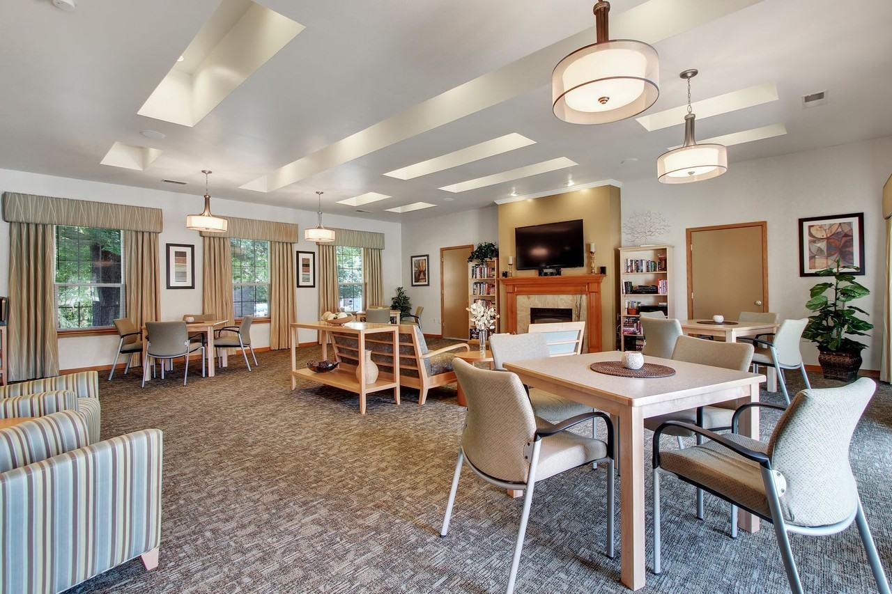 Springetts Apartments - Photo 4 of 19