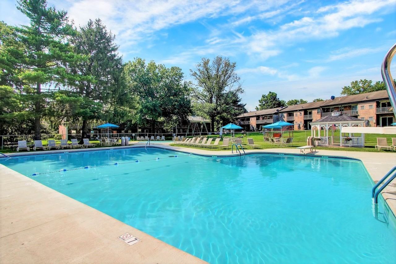 Springetts Apartments - Photo 6 of 19