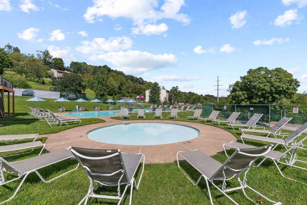 Roxalana Hills Apartments - Photo 6 of 19