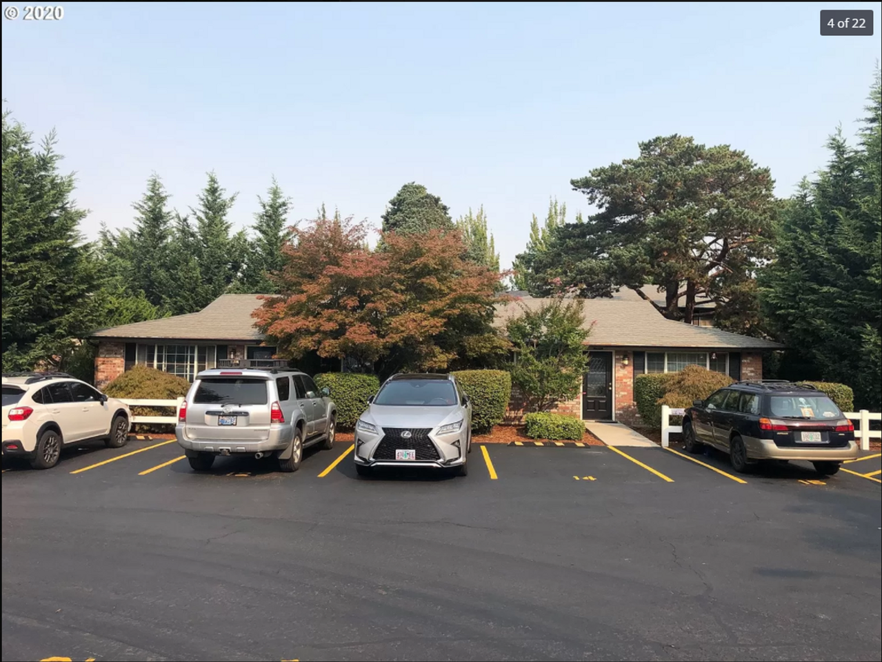 Manor Townhomes - Photo 4 of 11