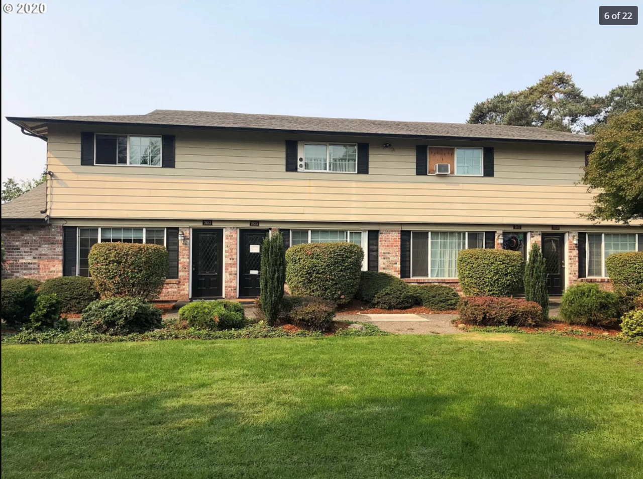 Manor Townhomes - Photo 6 of 11