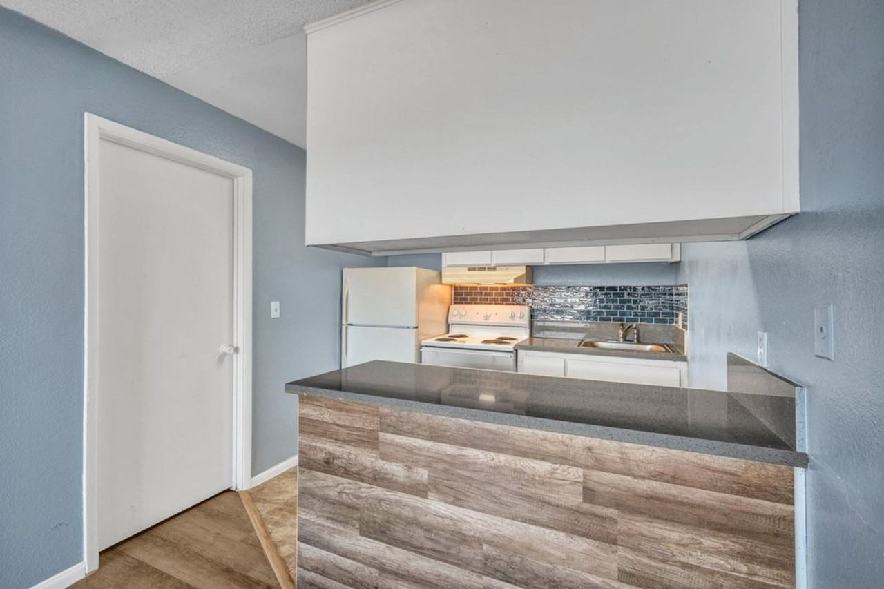 Vega Villita Apartments - Photo 5 of 39