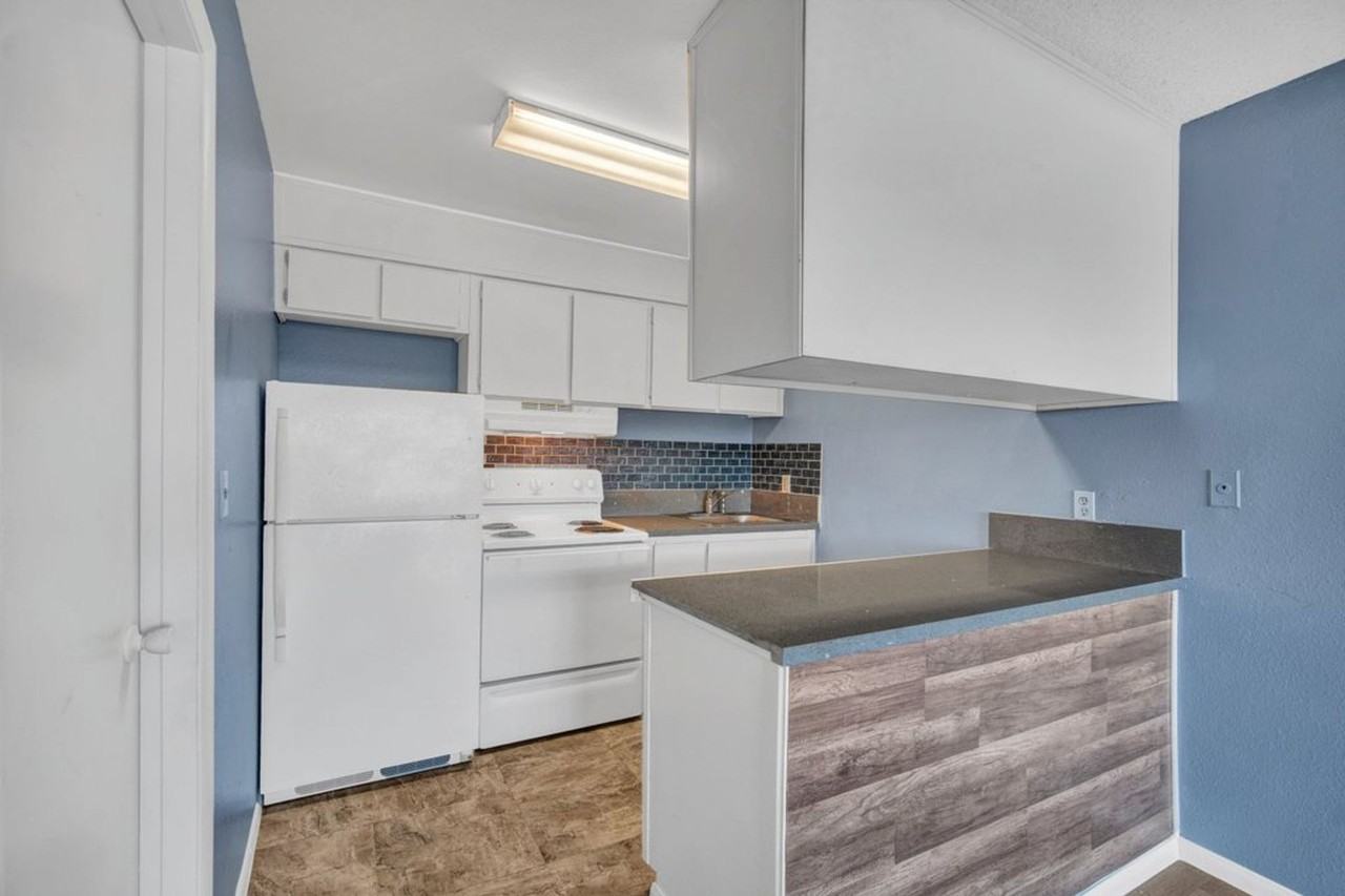 Vega Villita Apartments - Photo 6 of 39