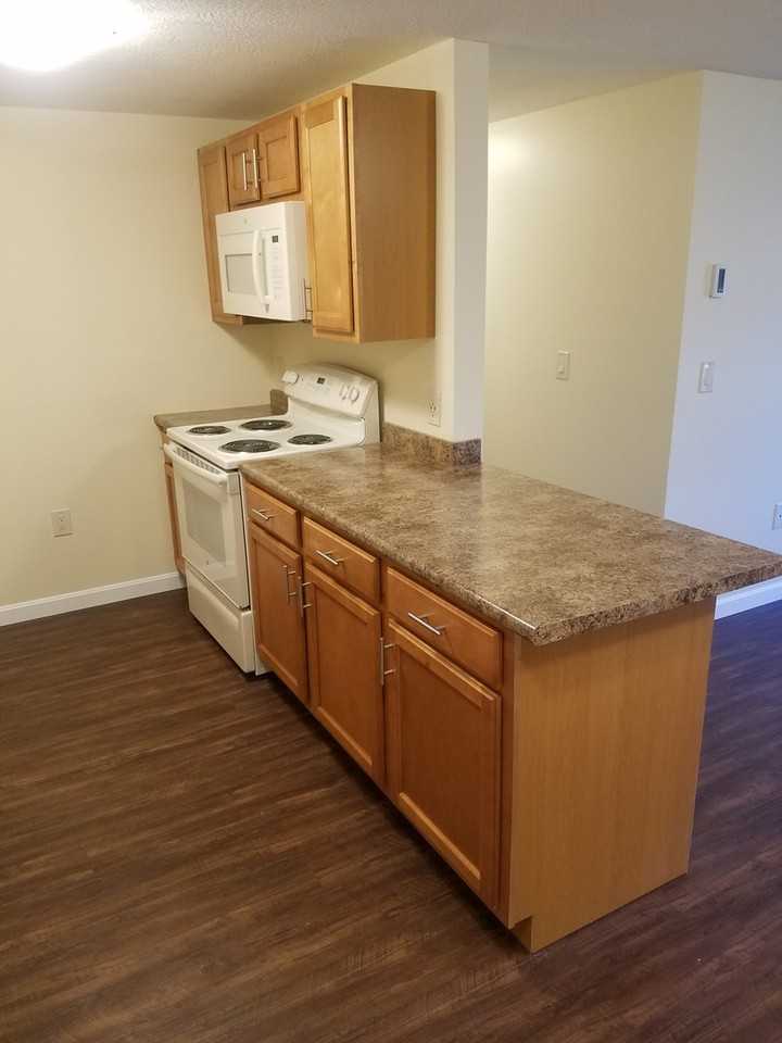 10 Center Street - Photo 3 of 20