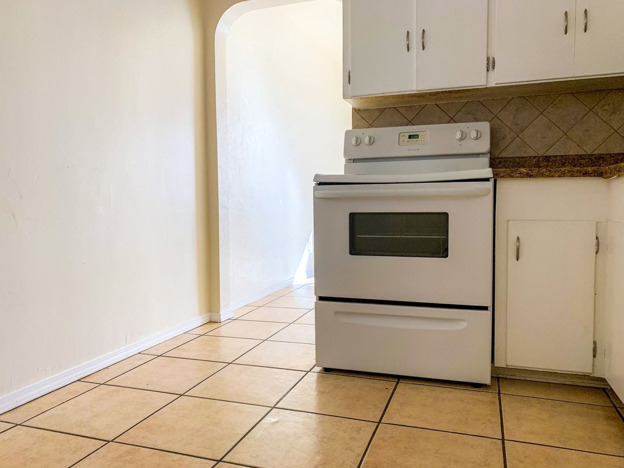 Gated Community Near Fairgrounds - Photo 6 of 30