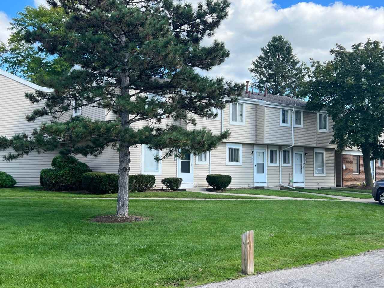 Arrowtree Apartments - Photo 7 of 50