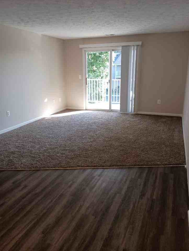 185 - COUNTRY VIEW APARTMENTS - Photo 2 of 19