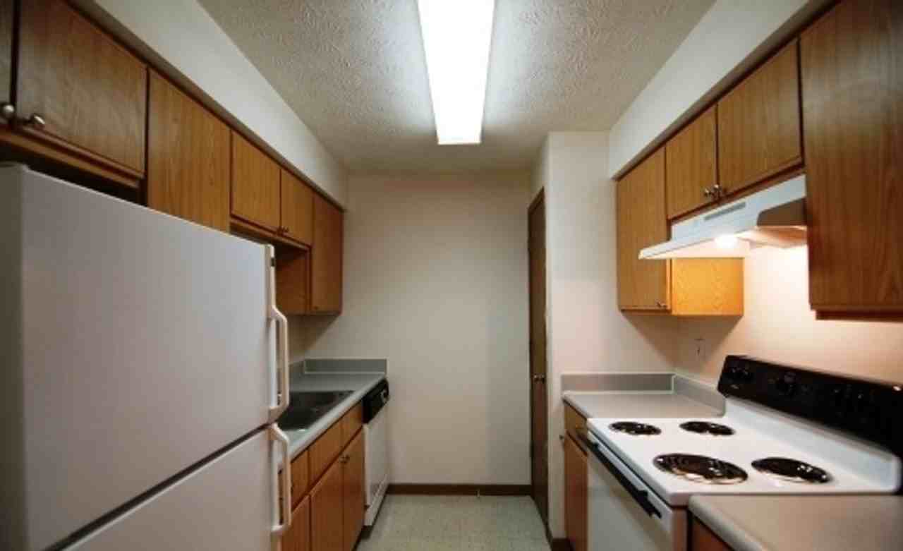 185 - COUNTRY VIEW APARTMENTS - Photo 6 of 19