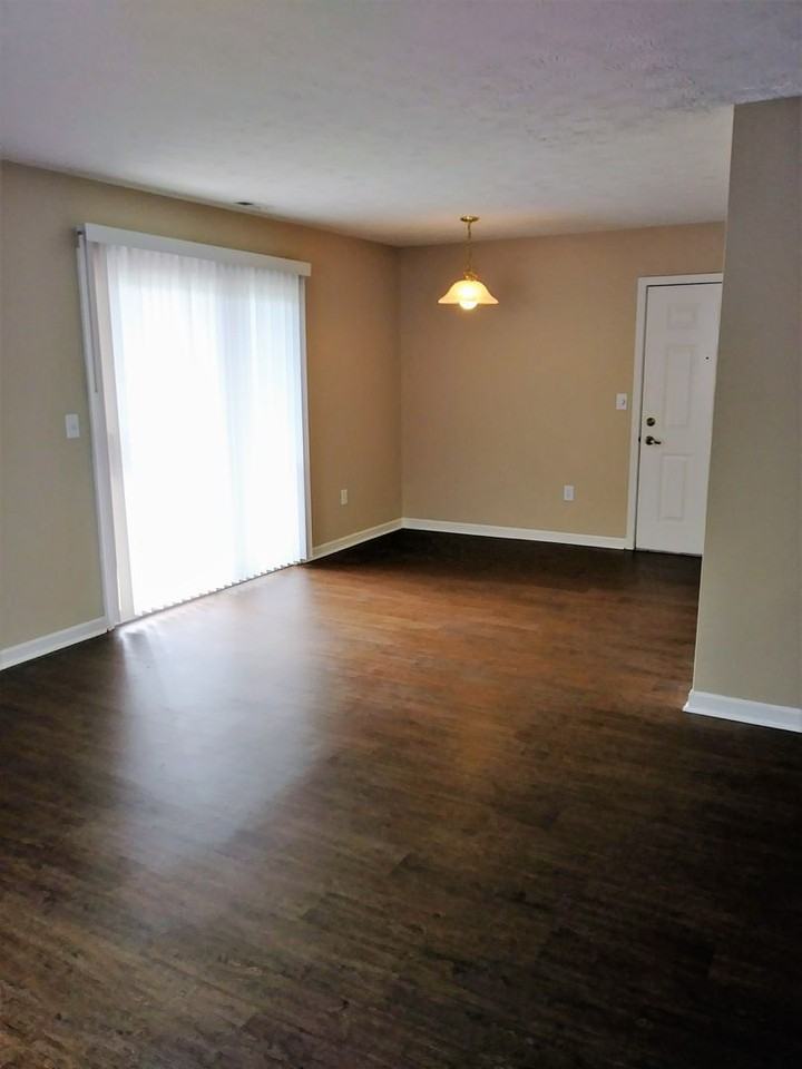 185 - COUNTRY VIEW APARTMENTS - Photo 6 of 50