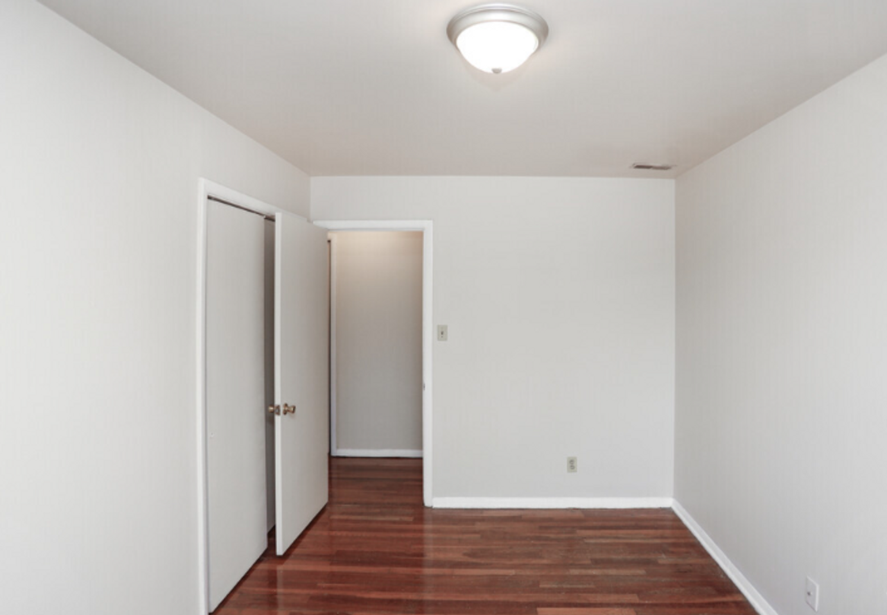 60 - ADDISON APARTMENTS - Photo 6 of 18