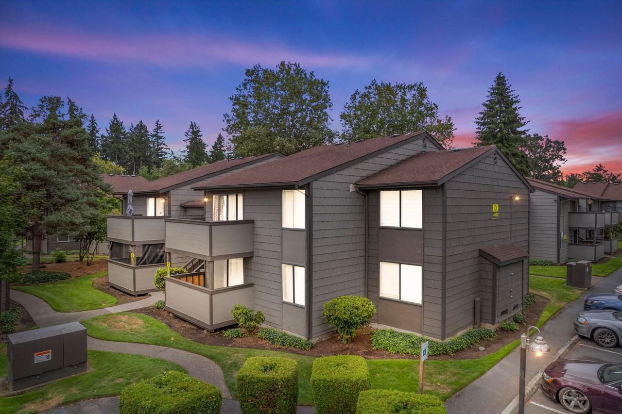 James Apartment Homes – Apartments in Lakewood, WA - Photo 3 of 30