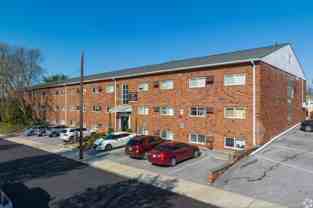 Jefferson Court Apartments - Photo 1 of 1