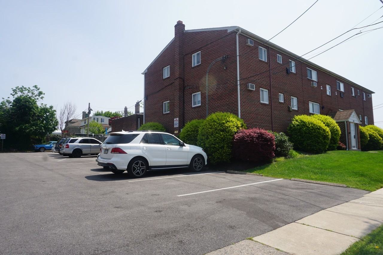 Llanerch Place Apartments - Photo 2 of 3