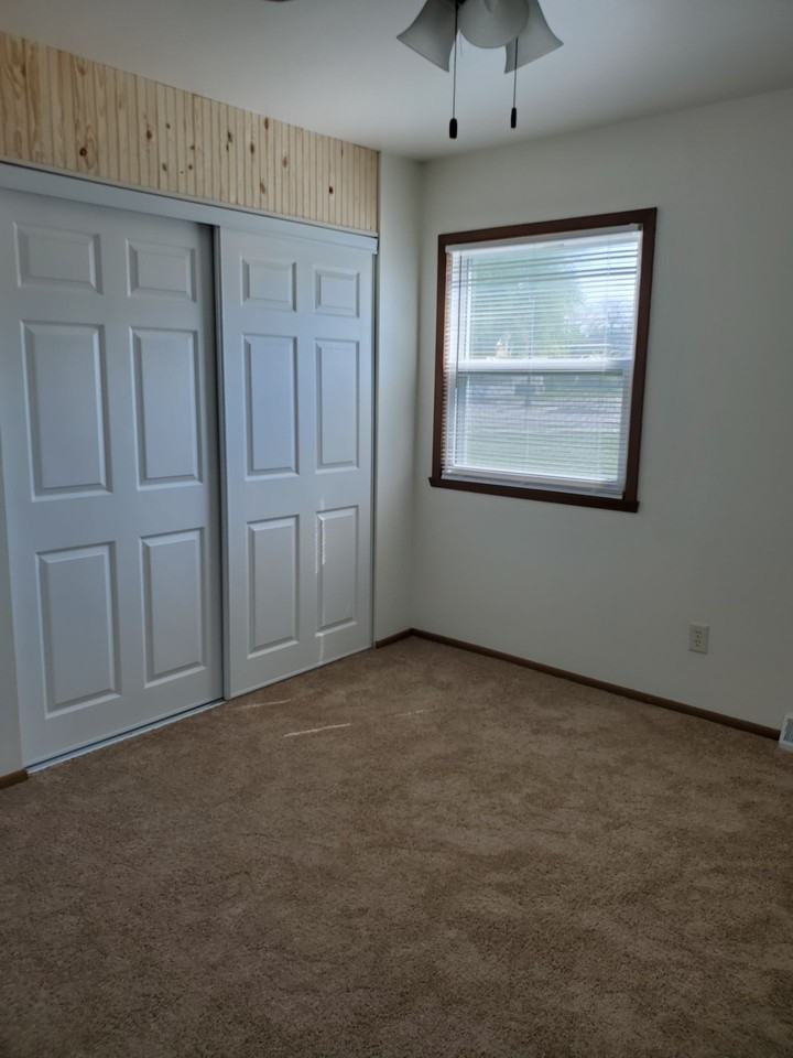 Fairview - Photo 4 of 9