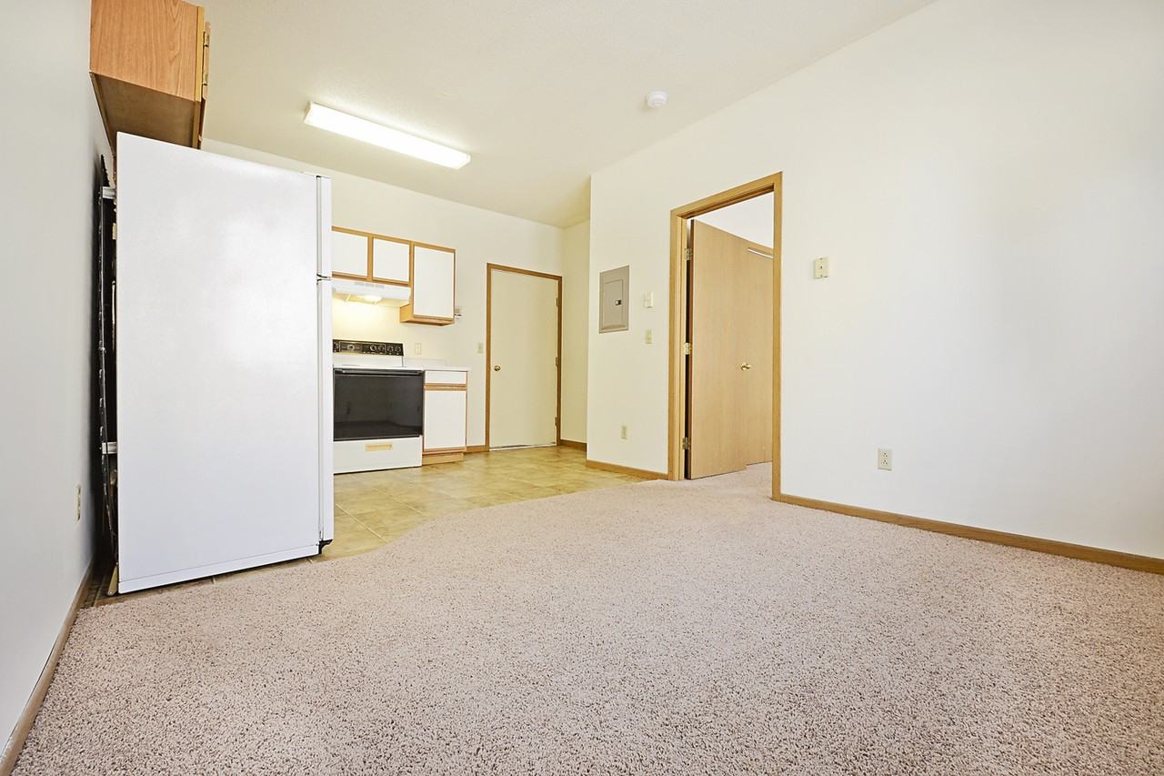 6 North Main Street - Photo 3 of 9