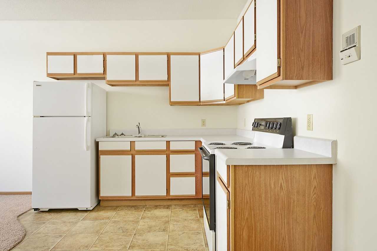 6 North Main Street - Photo 4 of 9