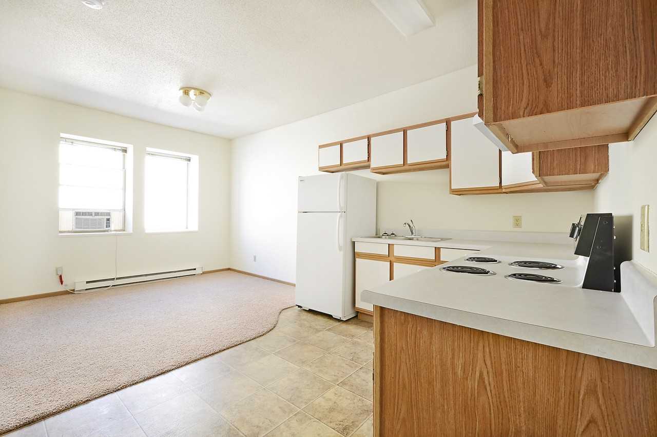 6 North Main Street - Photo 5 of 9