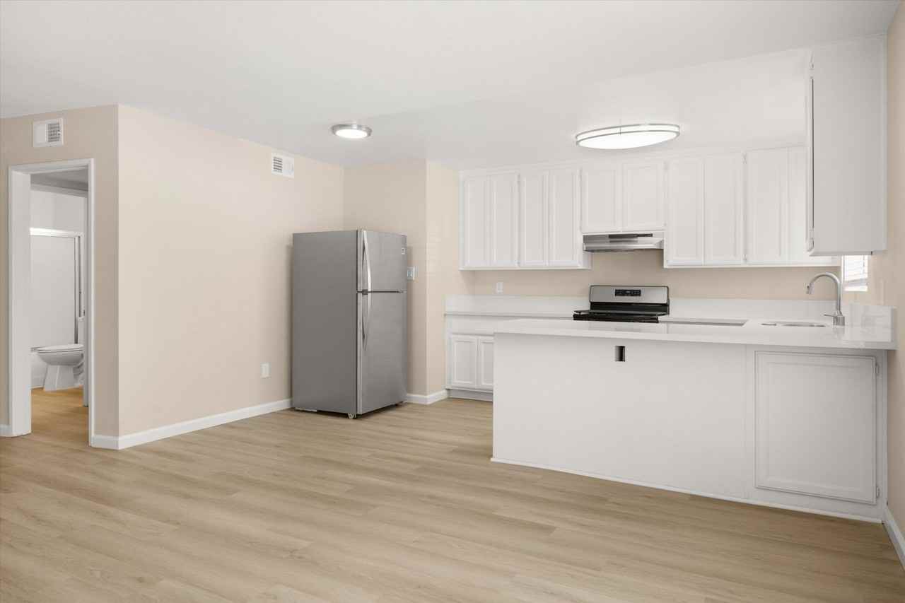 Highland Parc South - Near UCR - Photo 6 of 50