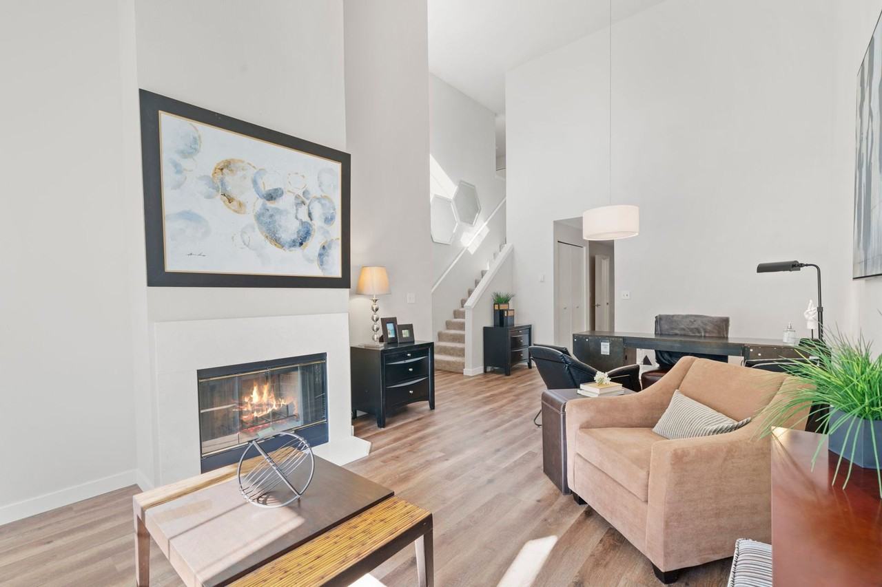 Water's Edge Townhomes - Photo 2 of 34