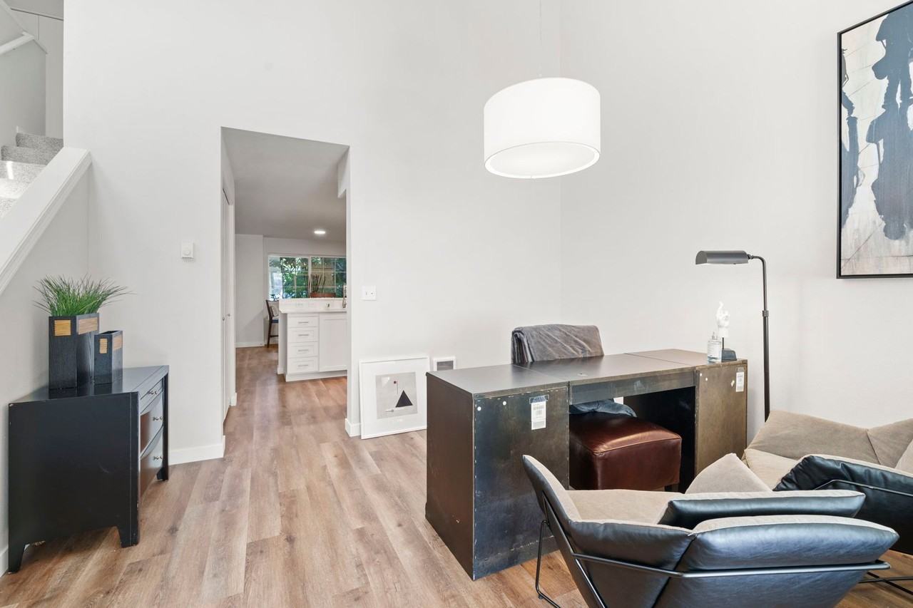 Water's Edge Townhomes - Photo 7 of 34