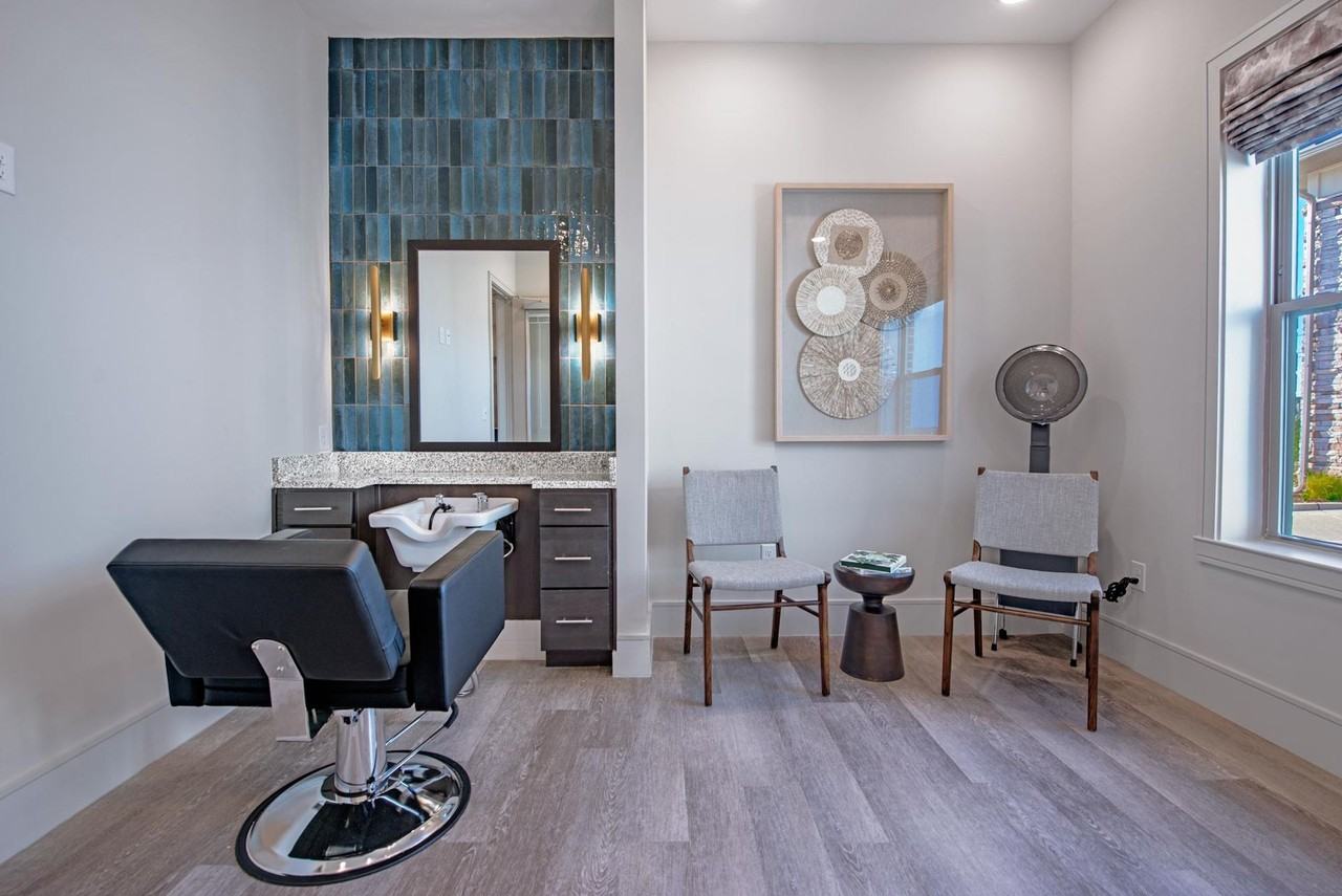 The Luxe at Las Colinas - Photo 7 of 50