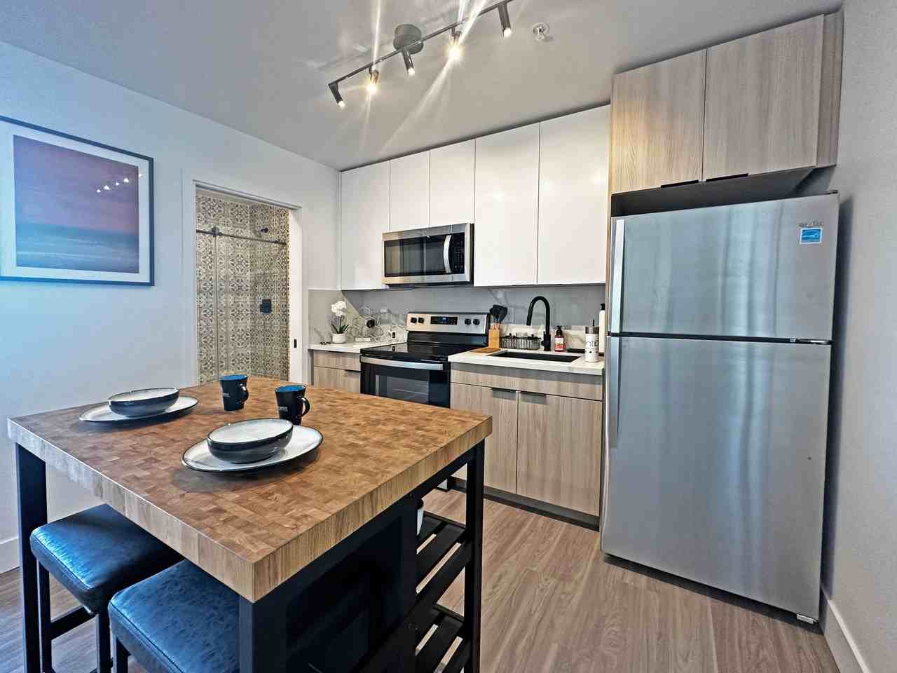 WINTER SPECIAL - DLUX Lofts - Photo 3 of 50