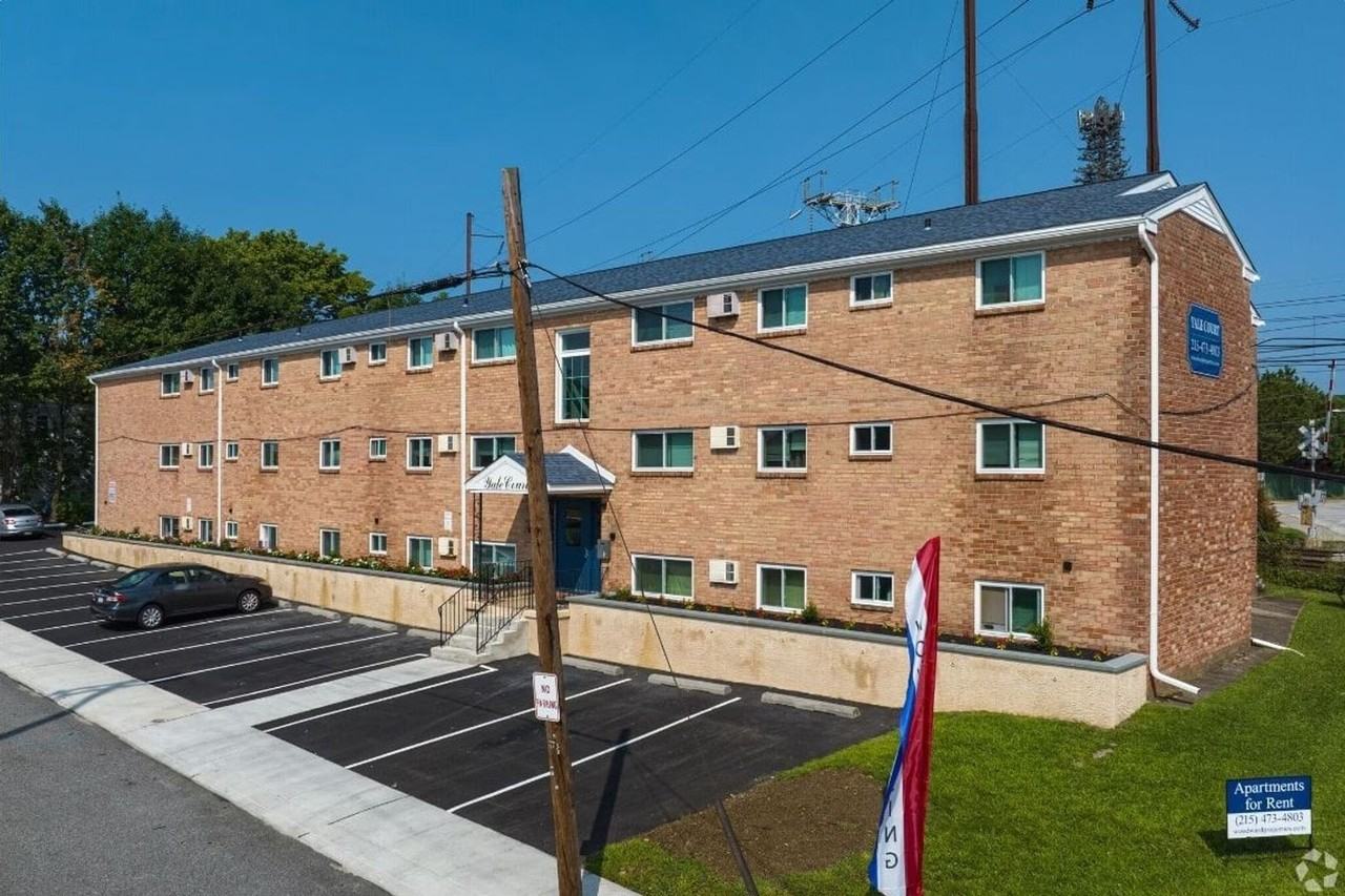 Yale Court Apartments - Photo 3 of 3