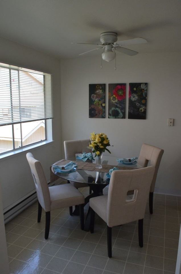 Sandlewood Apartments - Photo 2 of 11