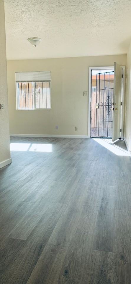 Adorable Studio Apartments with Utilities Included - Photo 5 of 26