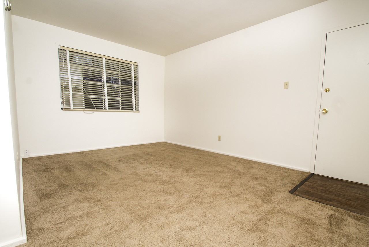 Clifton Woods Apartments - Photo 7 of 50