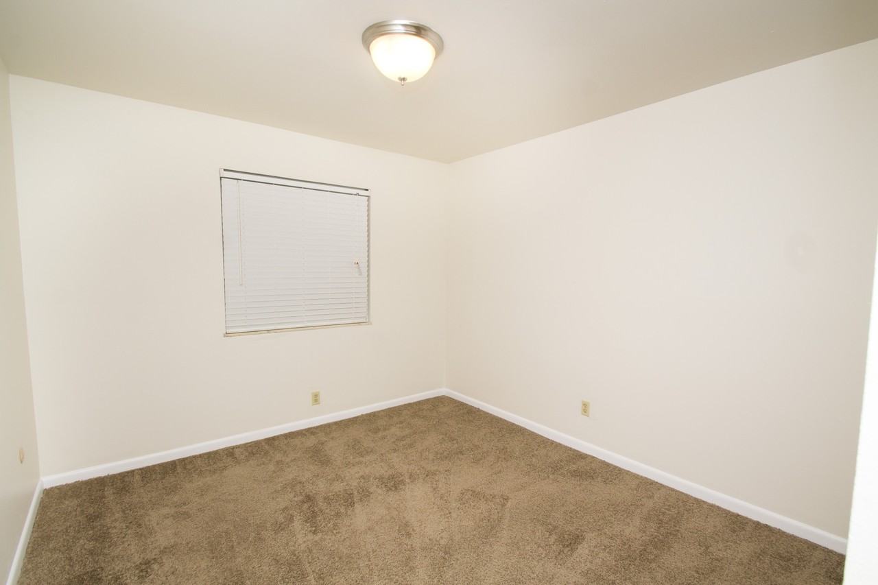 Jefferson Arms - Photo 6 of 30