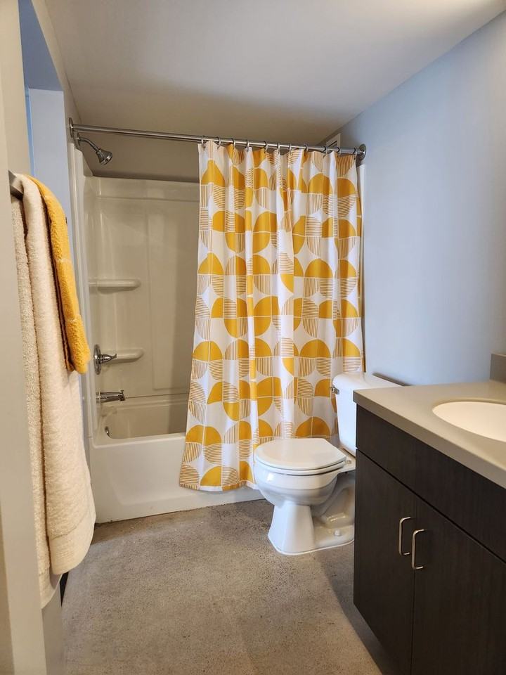 The Howard Apartments - Photo 6 of 16