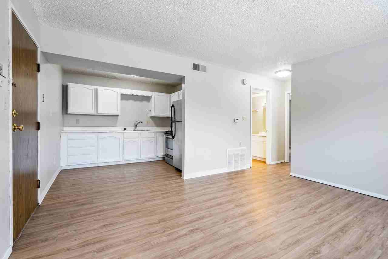 Leavitt Park Apartments - Photo 2 of 6