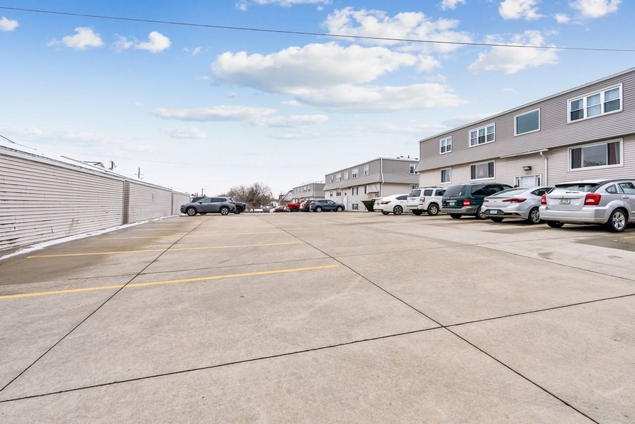 Leavitt Park Apartments - Photo 7 of 15