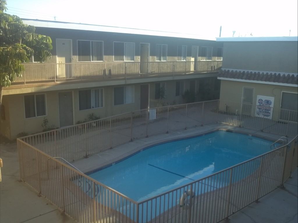 RAMONA - Photo 7 of 24