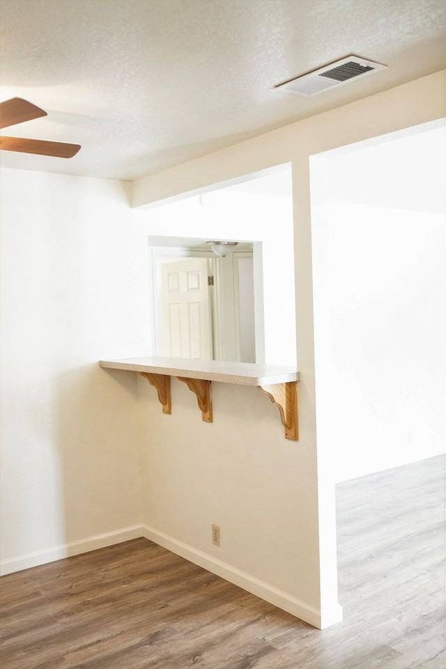 Crestline Apartments - Photo 7 of 17