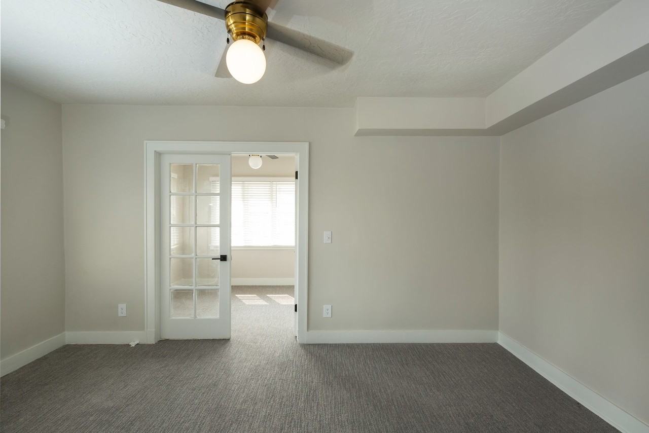 Lincoln Arms Apartments - Photo 3 of 23