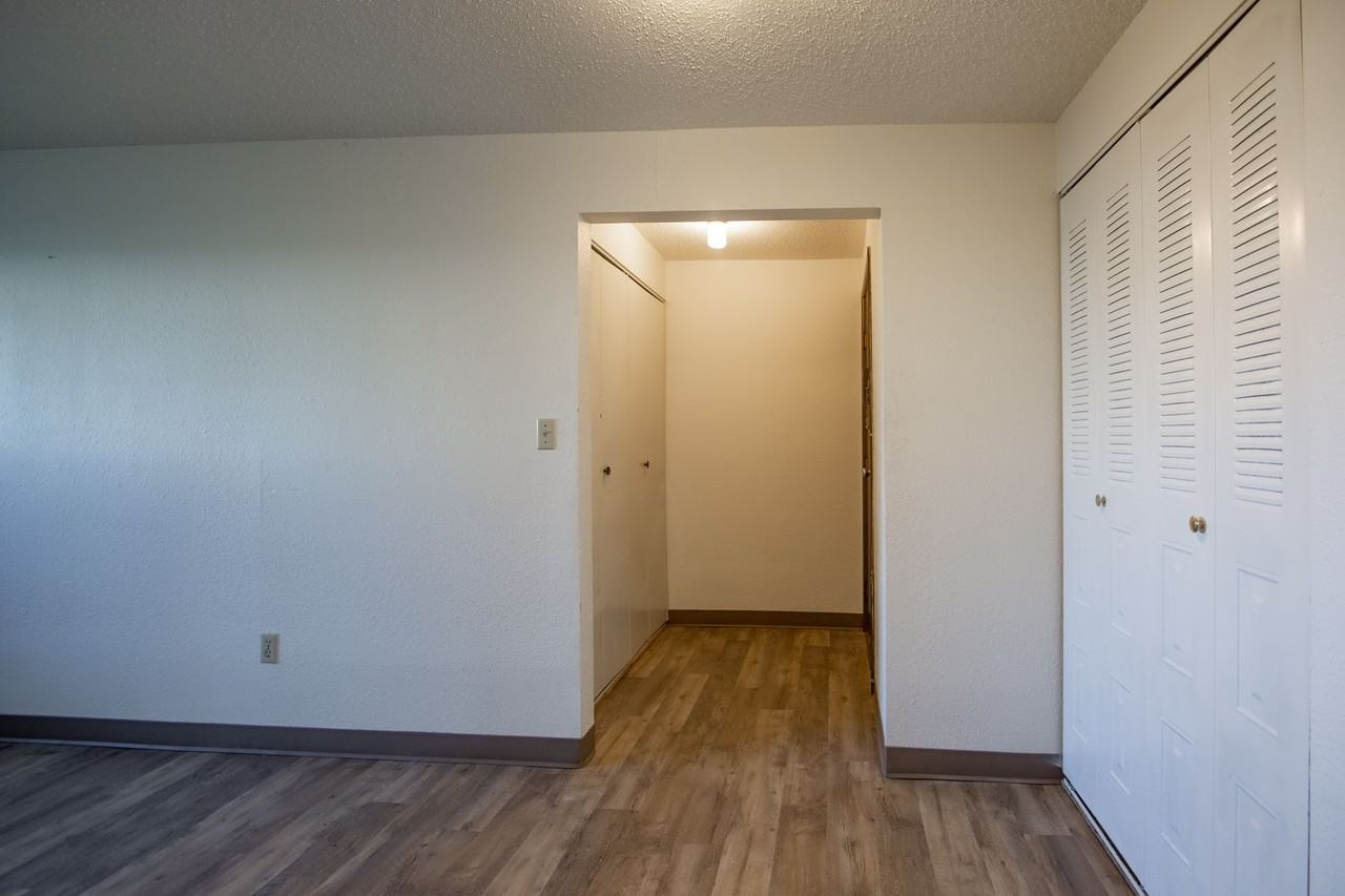 Devils Lake 1124 - Photo 7 of 17