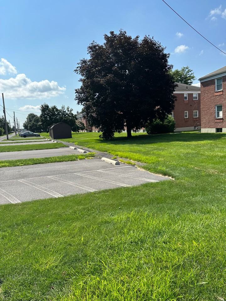 Rock Street Gardens - Photo 4 of 5