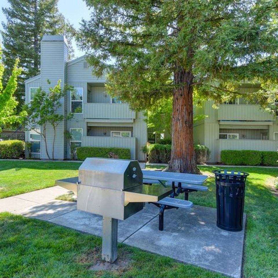 The Brighton - Photo 3 of 14