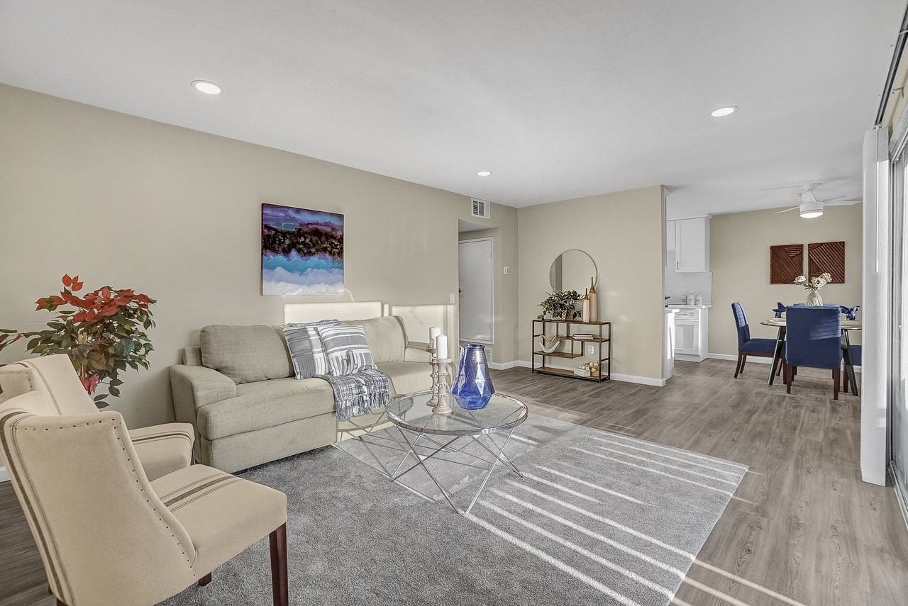 Las Casitas Apartments - Photo 6 of 42