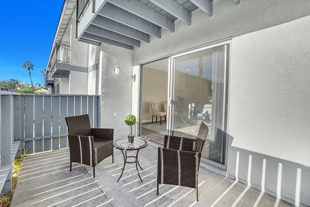 Las Casitas Apartments - Photo 3 of 42