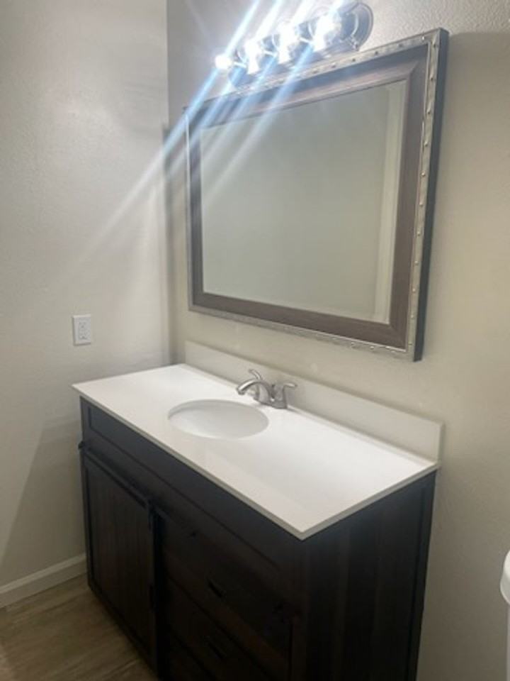 Lakeland Apartments - Photo 7 of 9