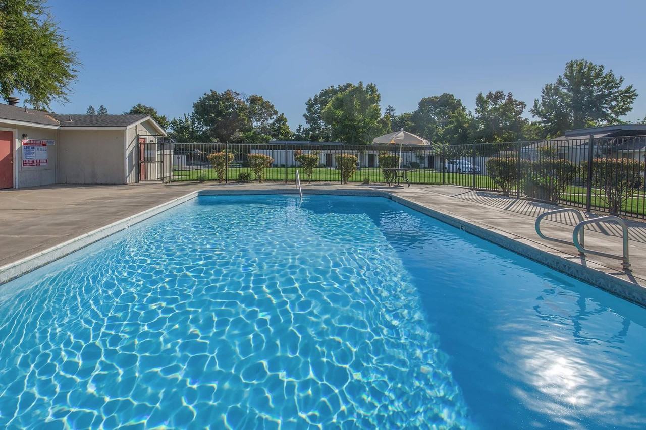 Saratoga Apartments - Photo 5 of 11